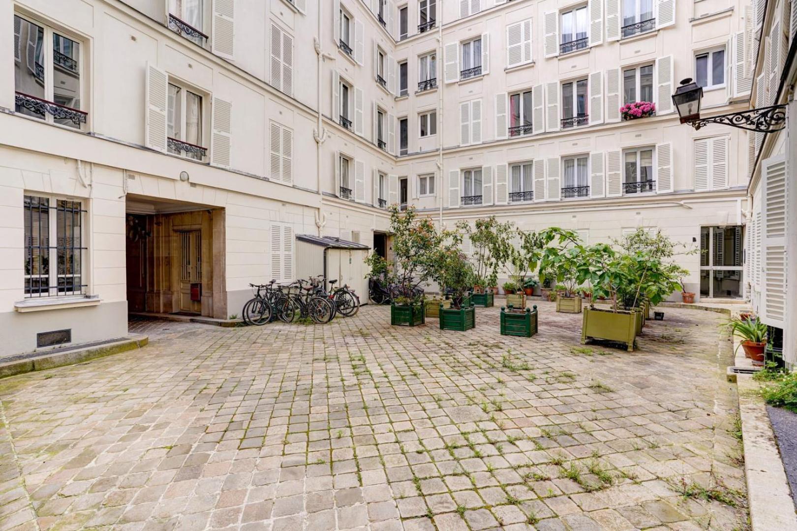 Saintgermain Sojourn - Charming 2 Bedroom In The Rive Gauche * Parijs